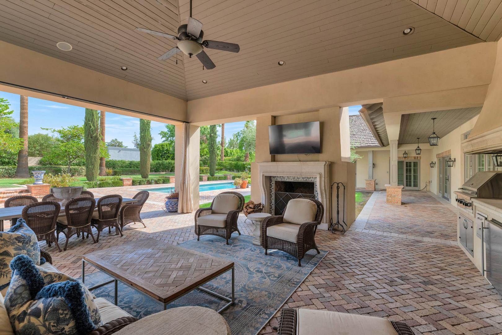 6248 E Montecito Avenue