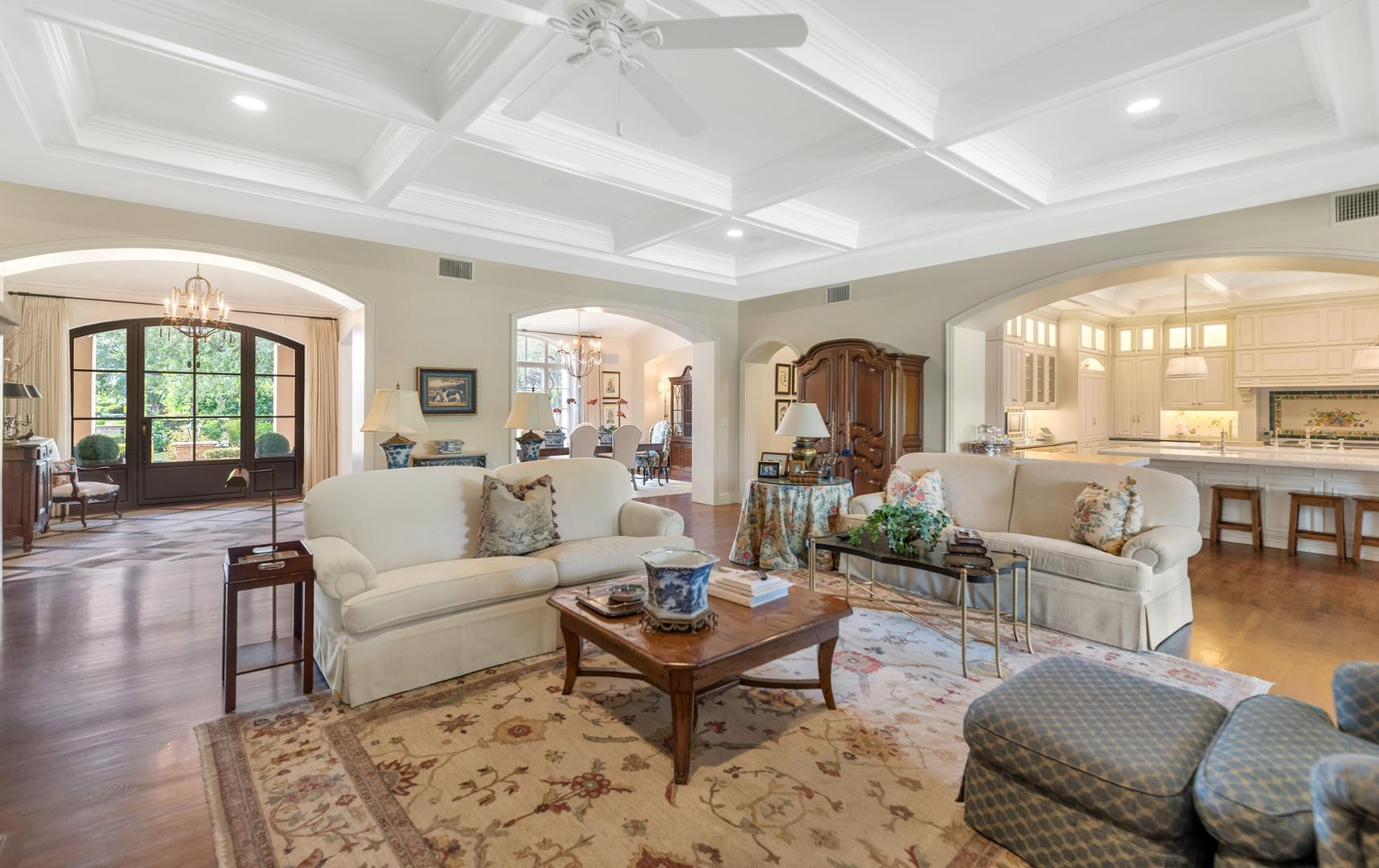 6248 E Montecito Avenue