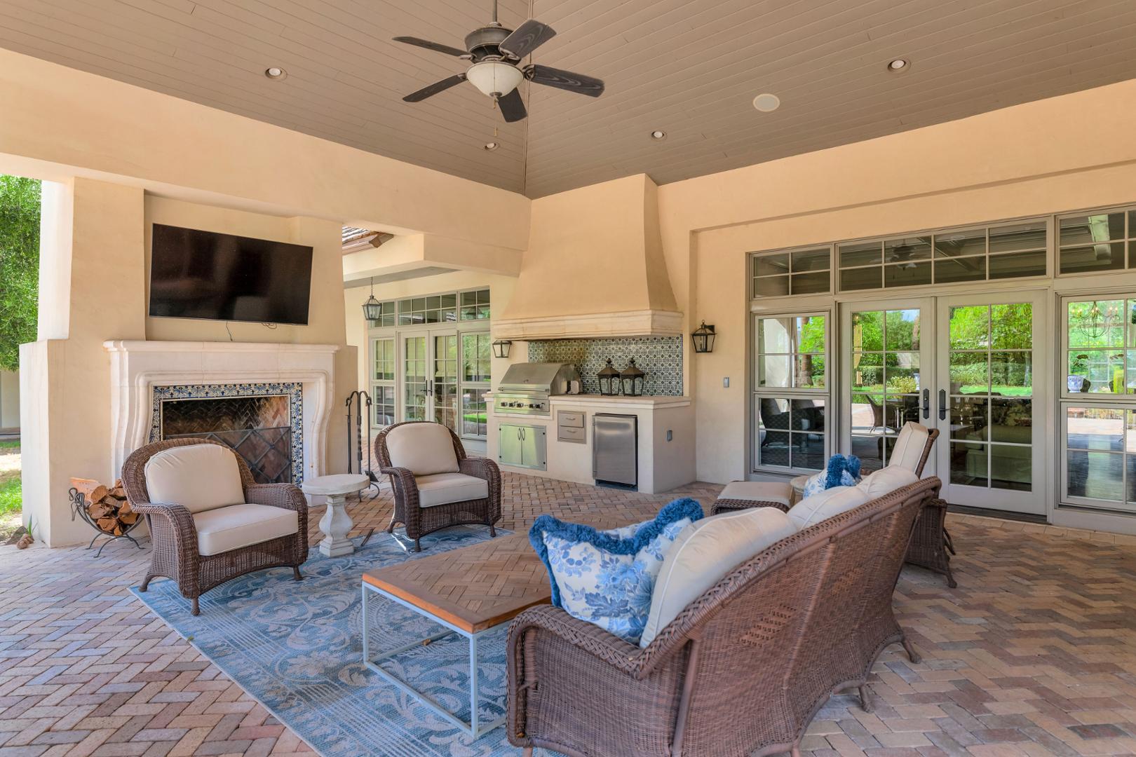 6248 E Montecito Avenue