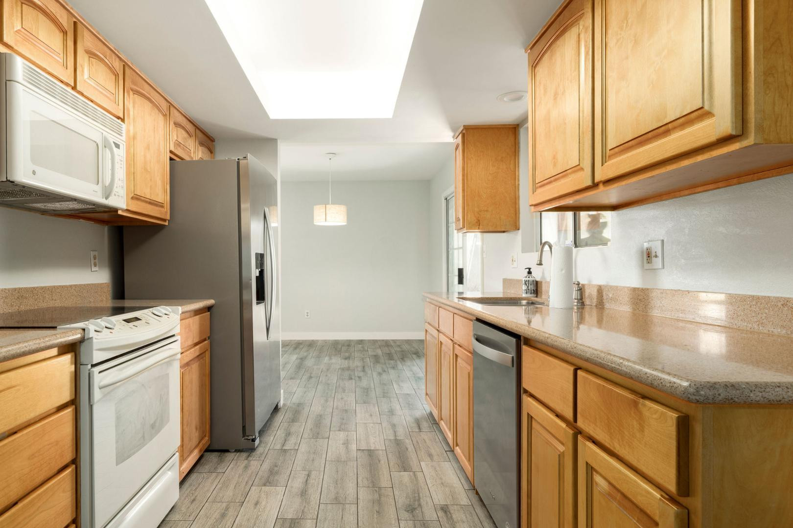 14237 N 34th