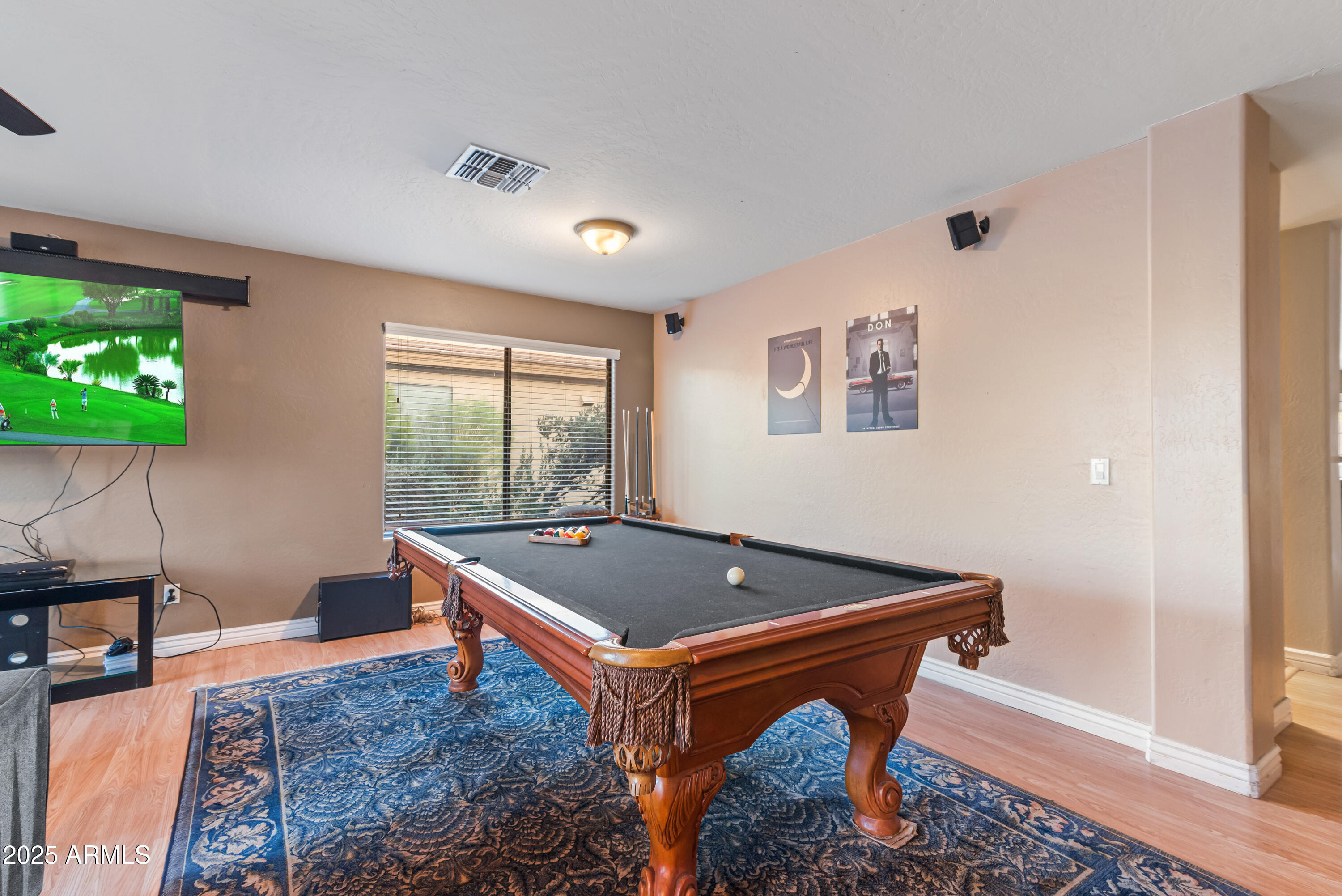 2113 W NANCY Lane