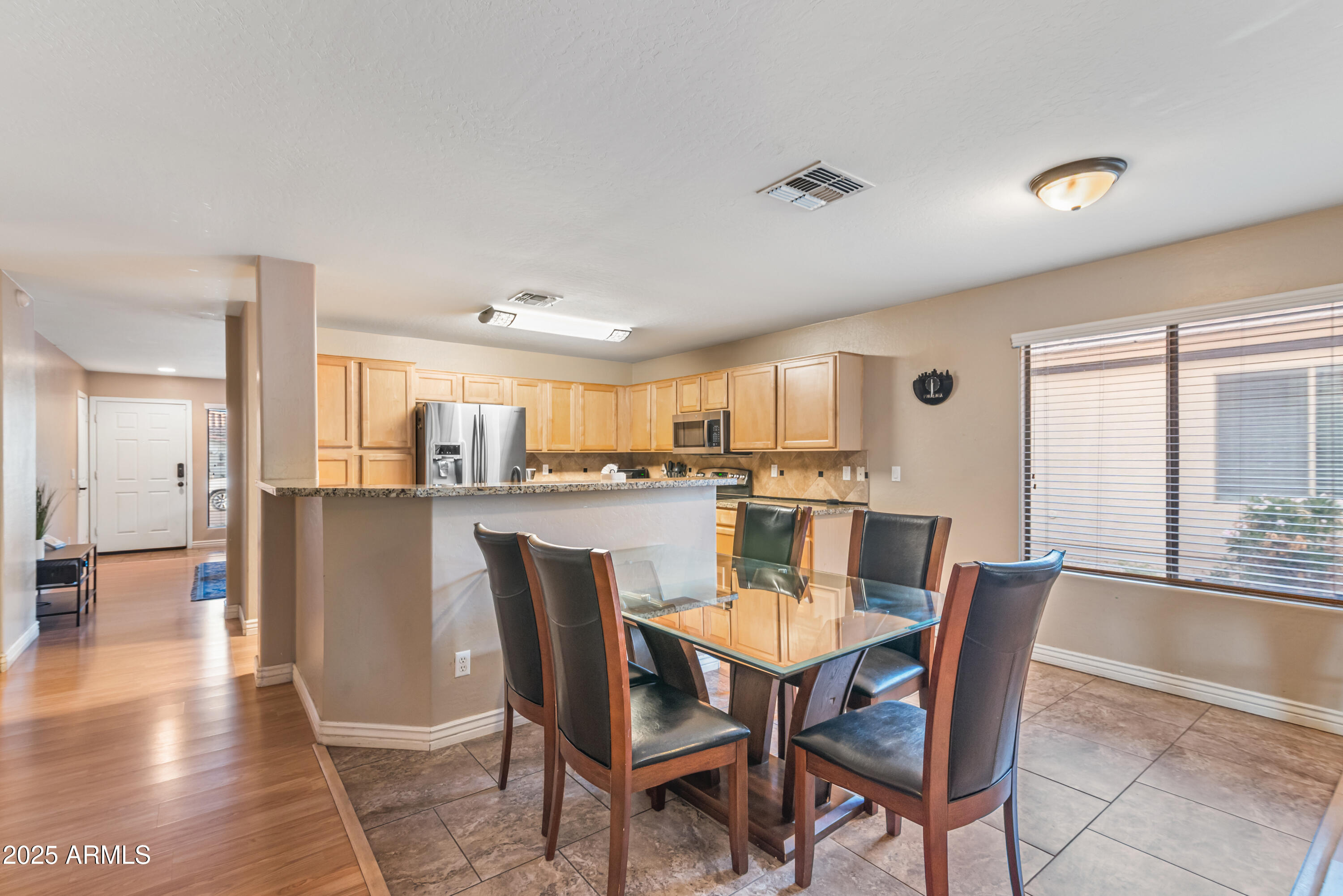 2113 W NANCY Lane