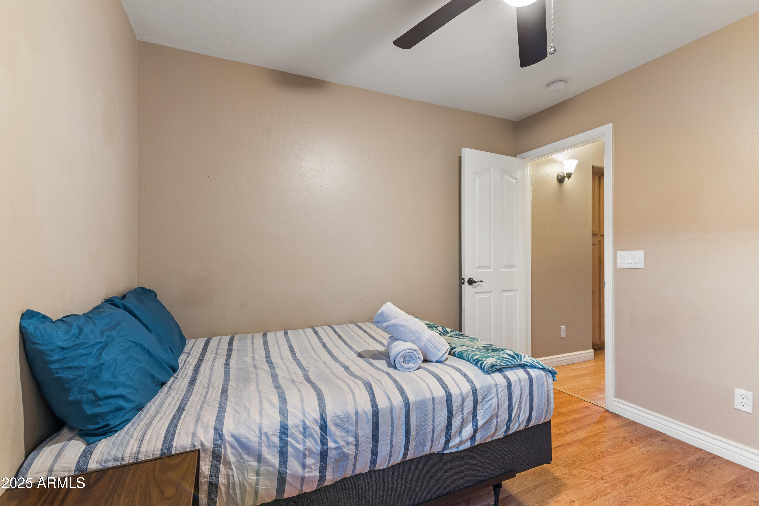 2113 W NANCY Lane