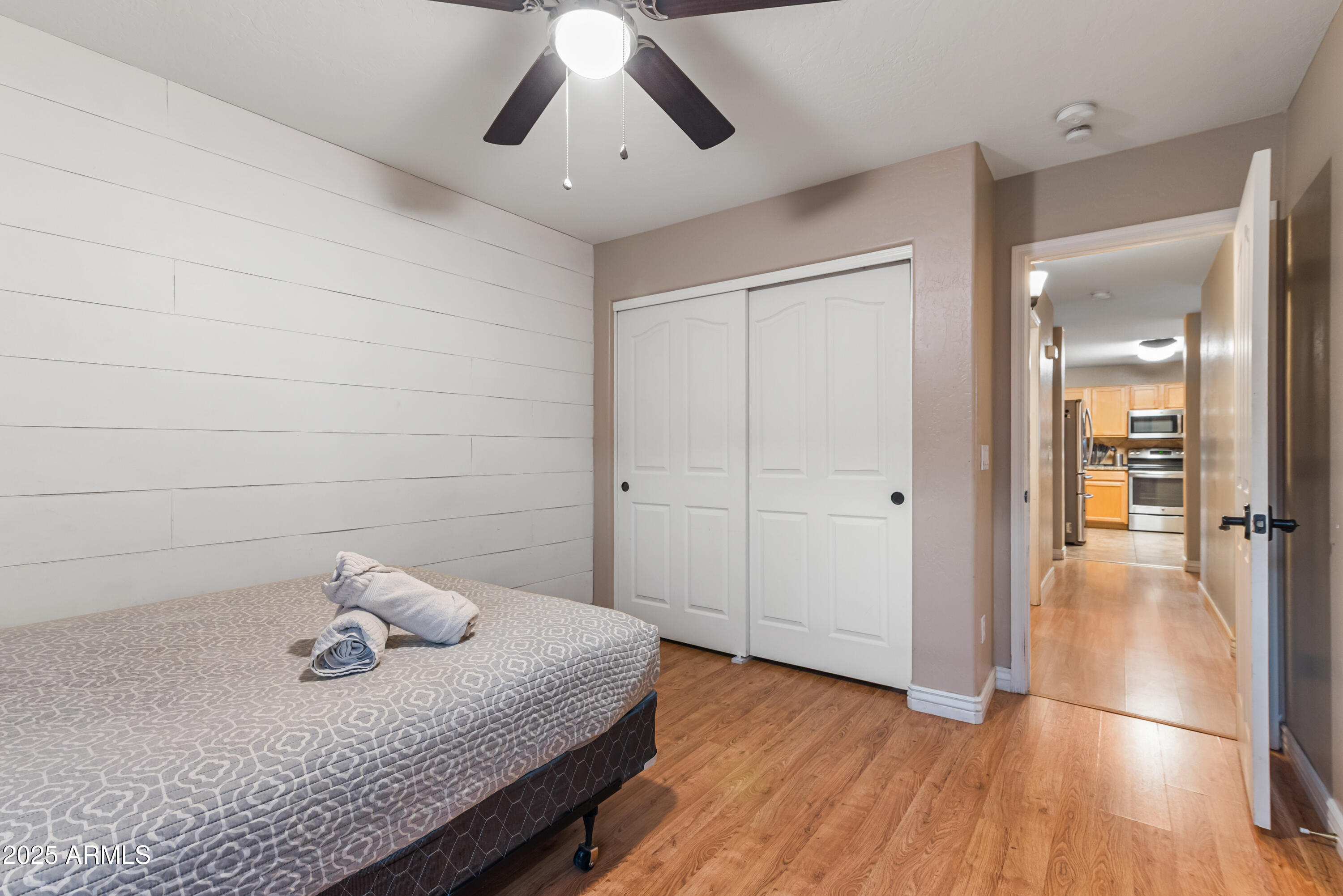 2113 W NANCY Lane