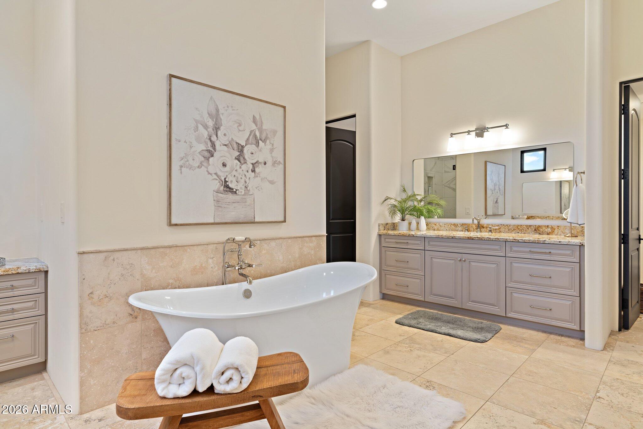 9468 E SUNDANCE Trail