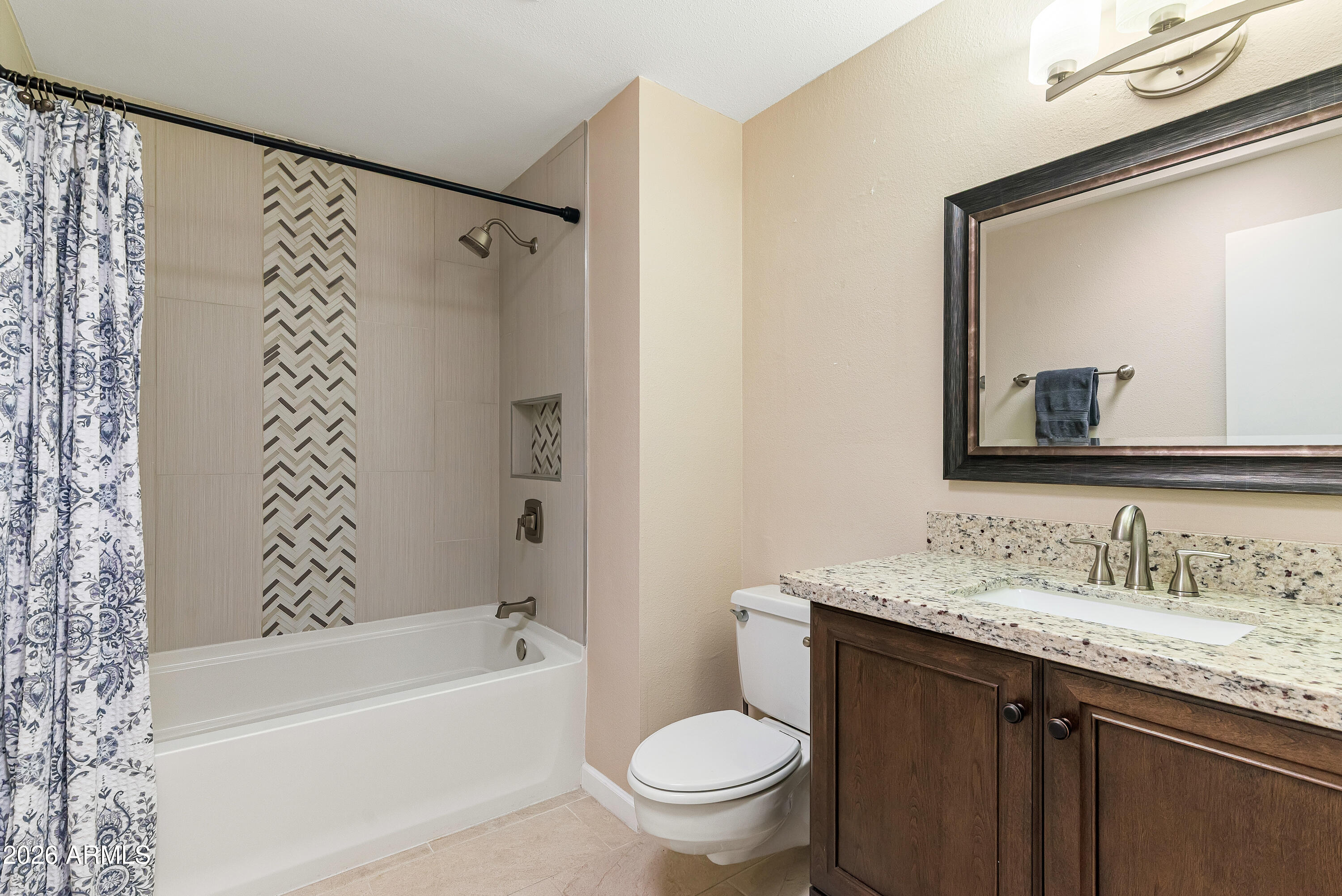 18226 N 104TH Avenue