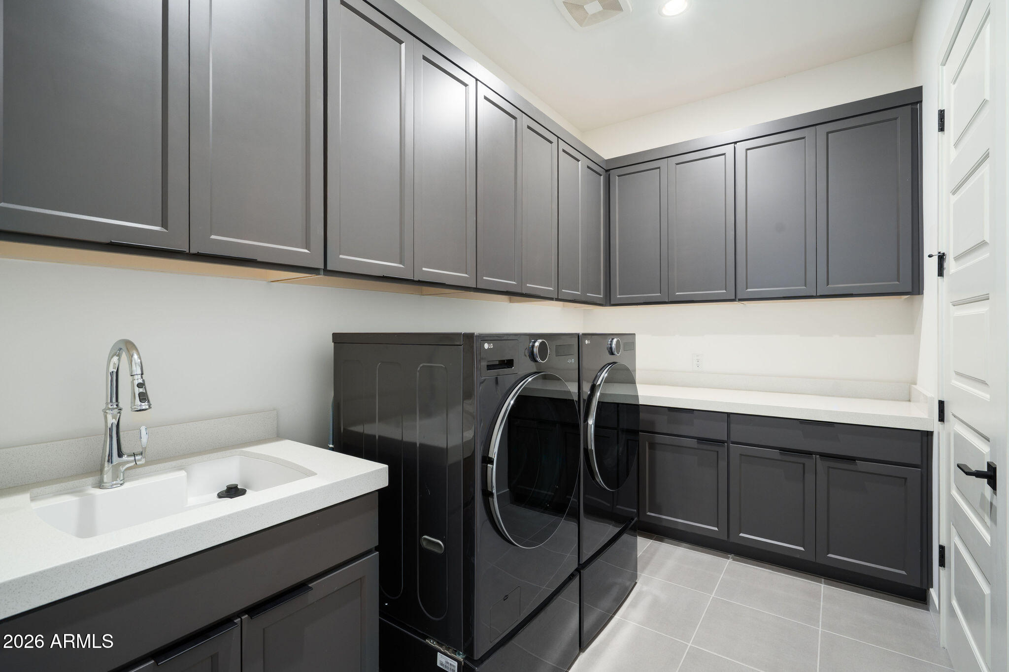 5905 E SILVER SAGE Lane