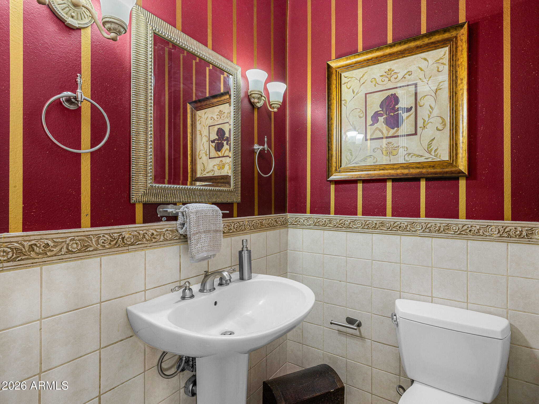 1402 E CORAL COVE Drive