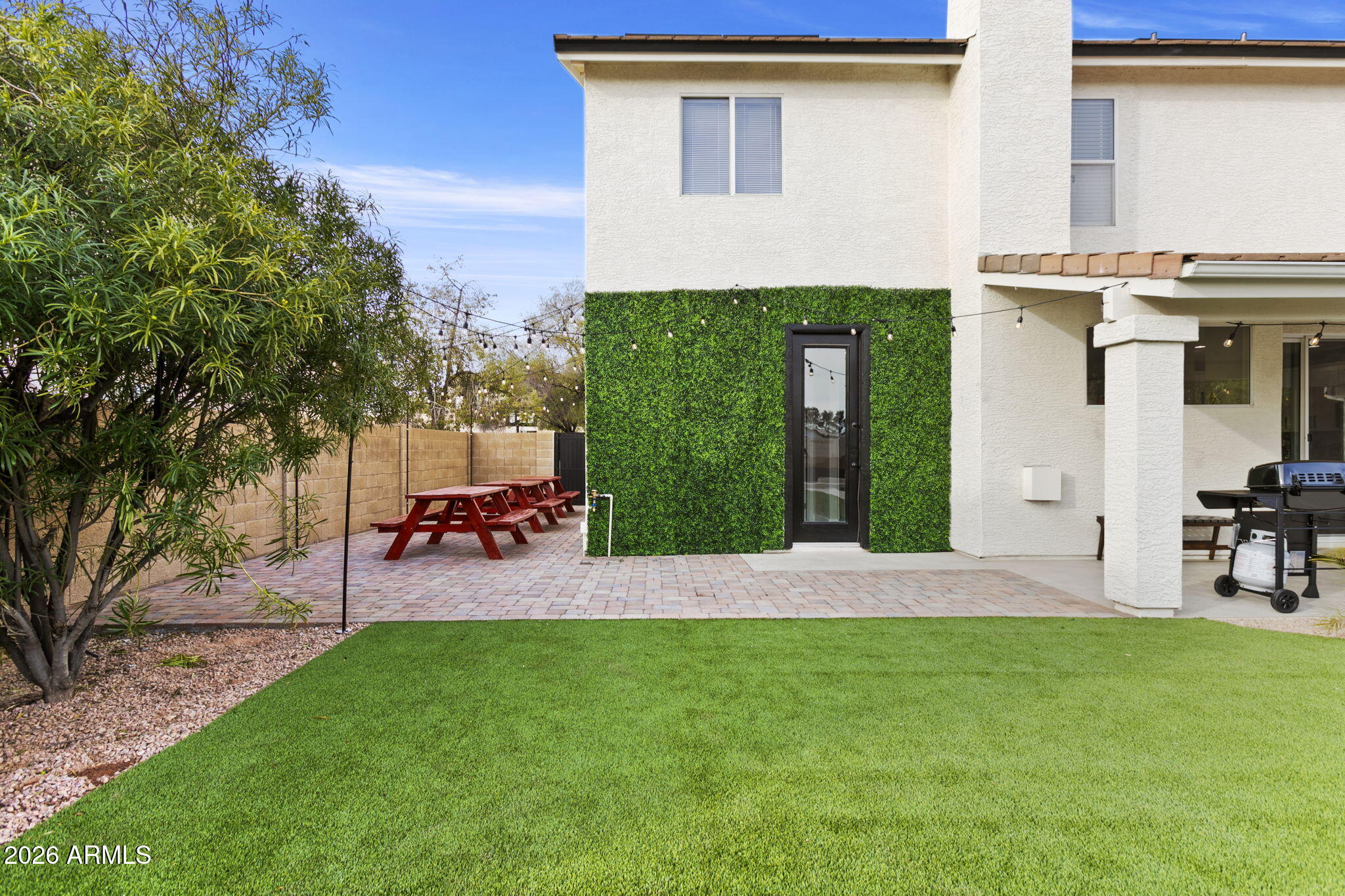 1591 E Carla Vista Drive