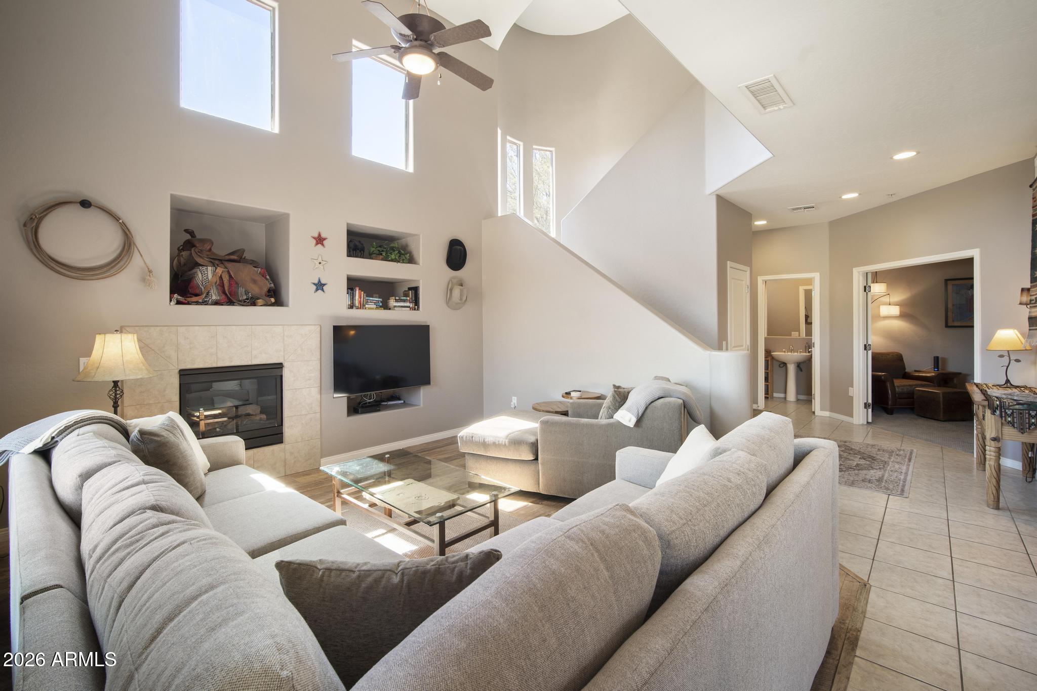 19475 N GRAYHAWK Drive 1078