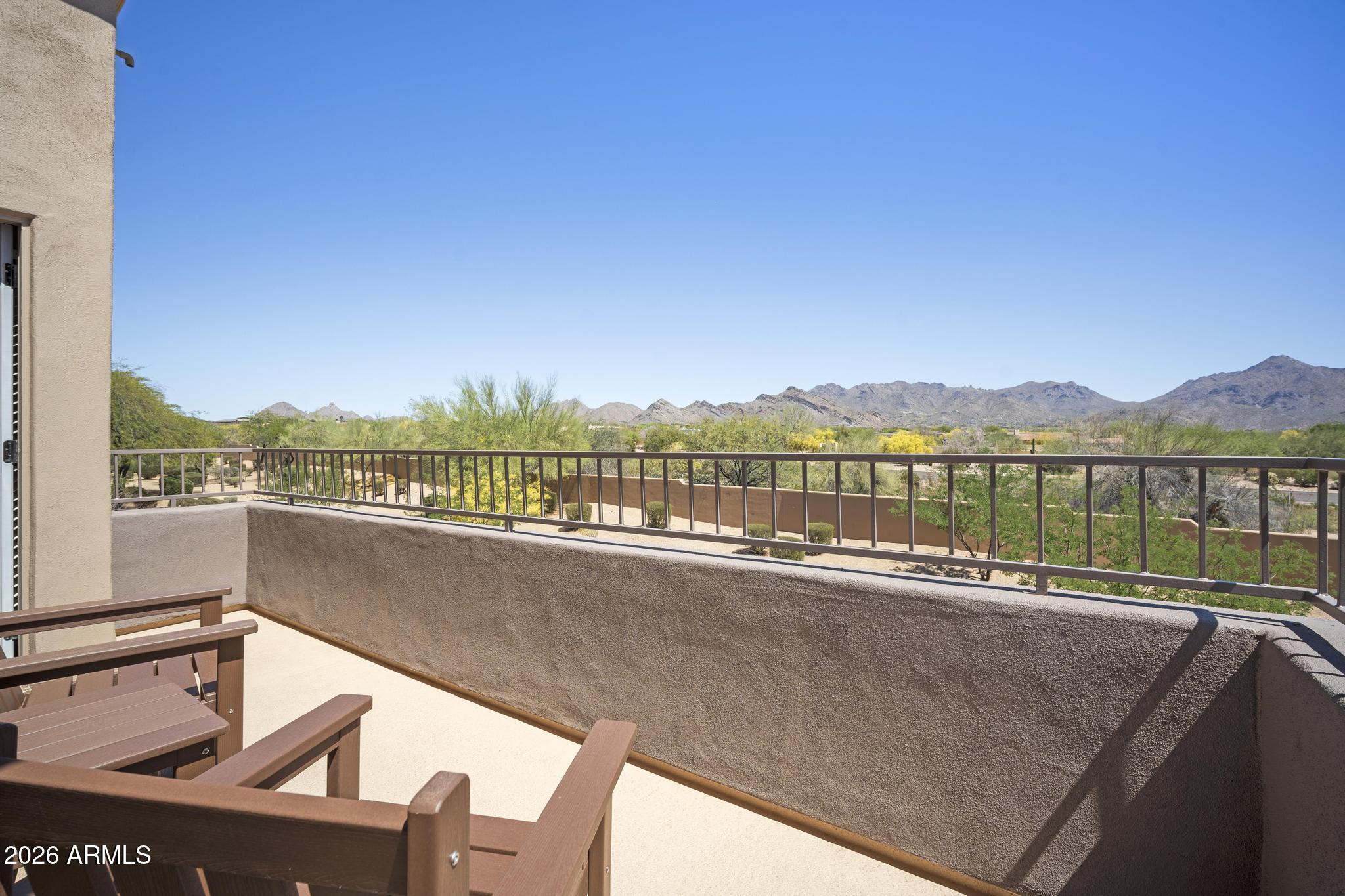 19475 N GRAYHAWK Drive 1078