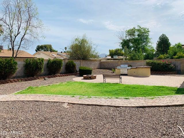 8832 E Lupine Avenue