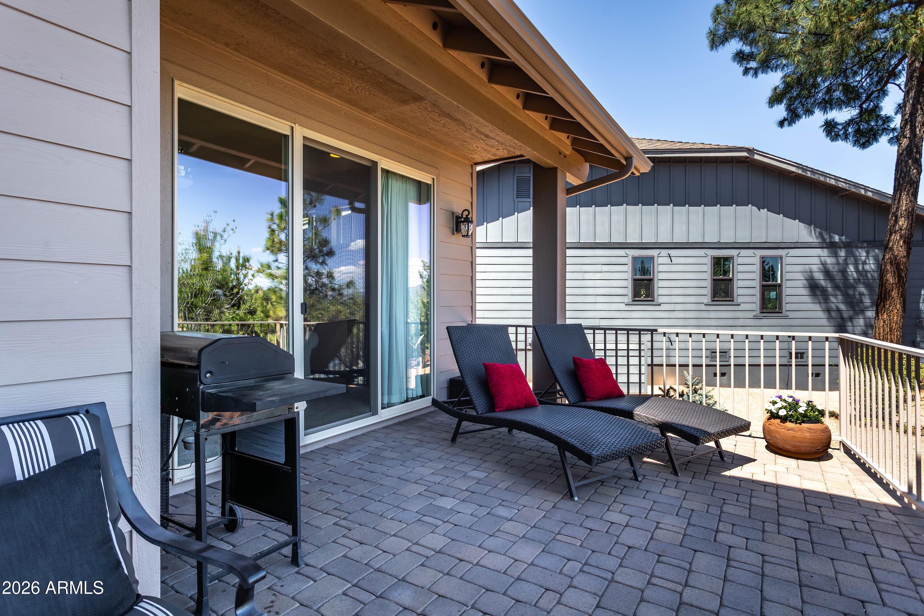 1711 E Velvet Mesquite Court
