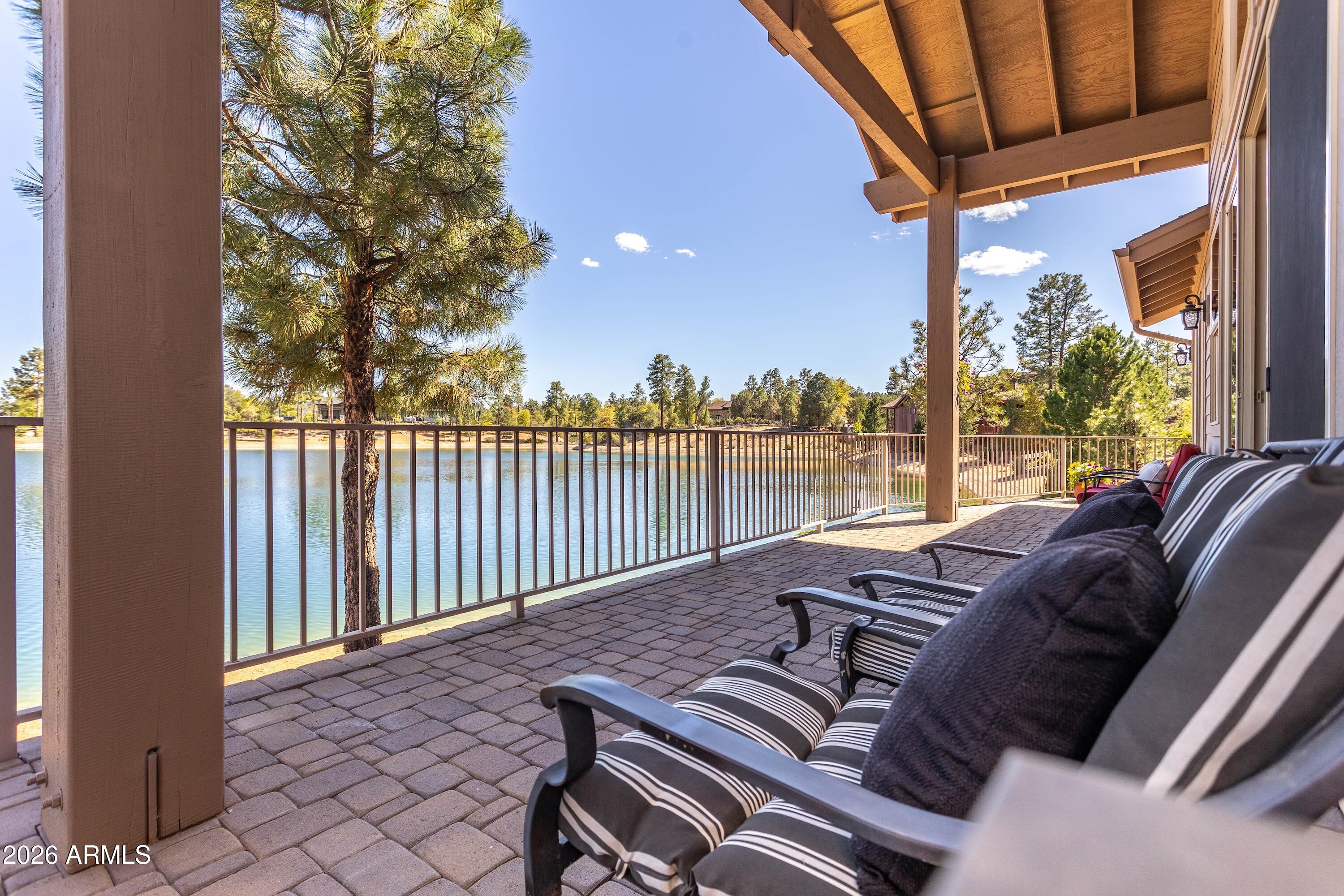 1711 E Velvet Mesquite Court