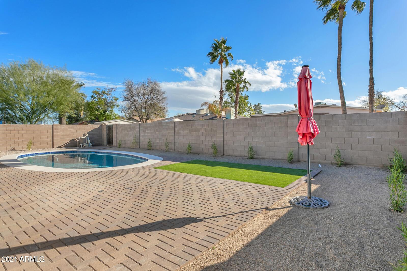 2333 E Paradise Drive
