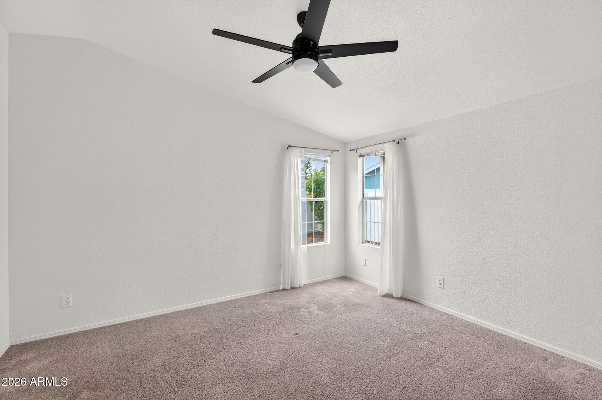 201 S GREENFIELD Road 359