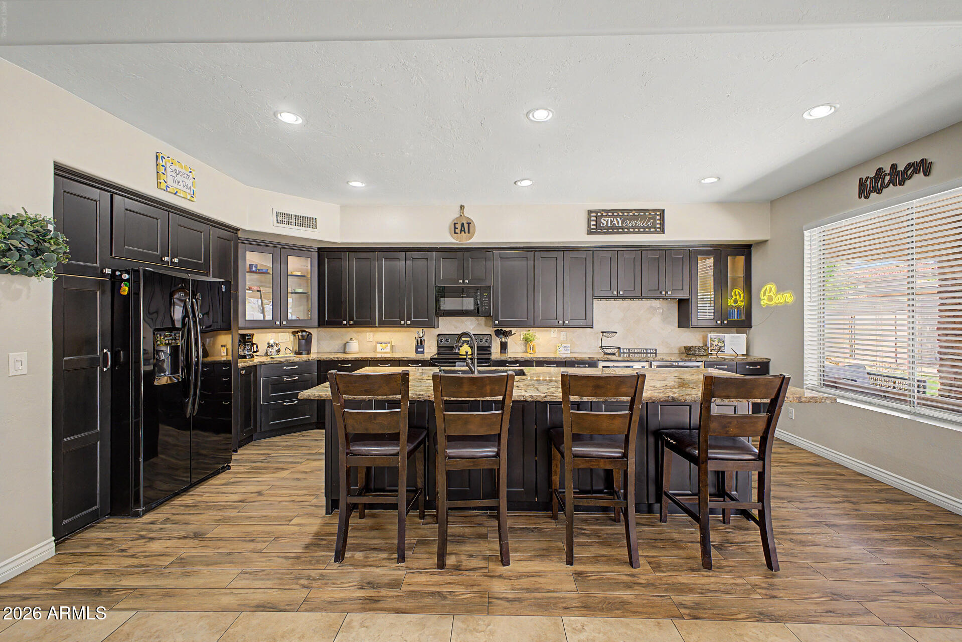 6140 W ORAIBI Drive