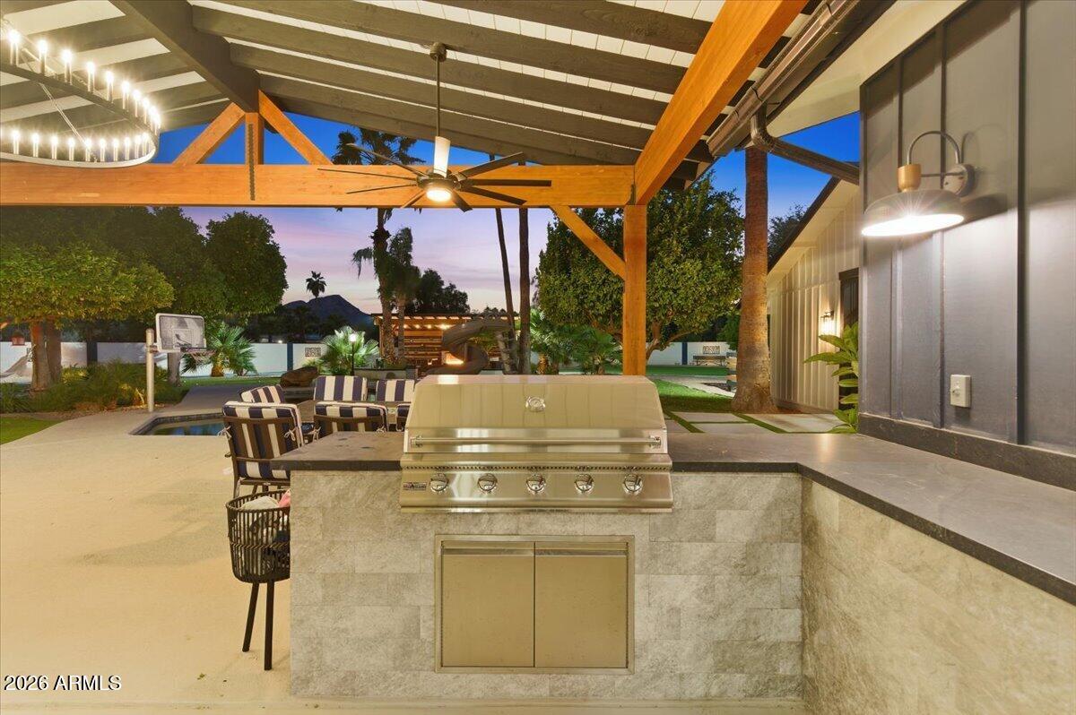 9026 N 67TH Street
