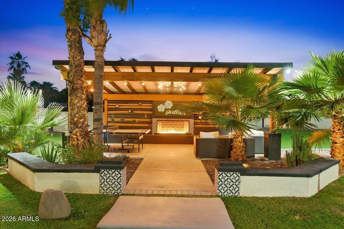 9026 N 67TH Street