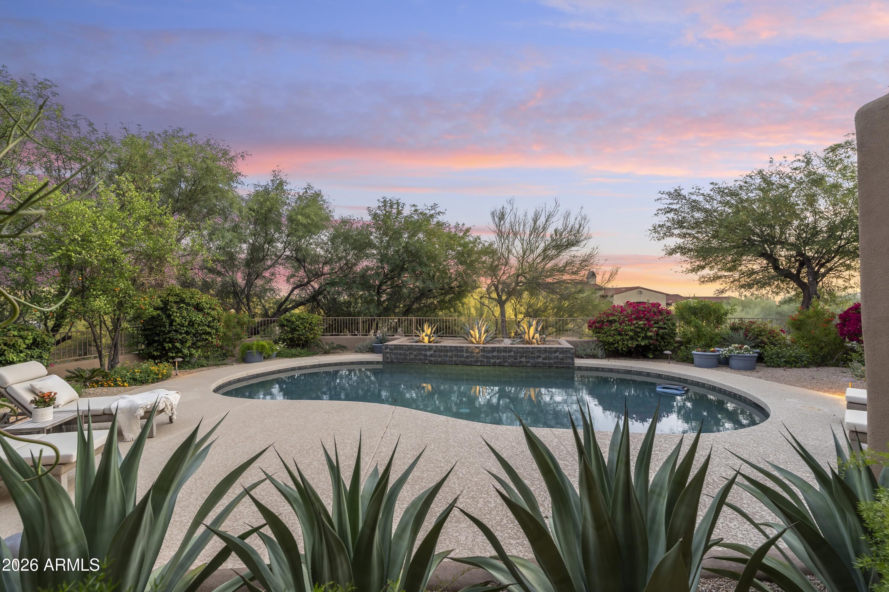 10046 E HIDDEN VALLEY Road