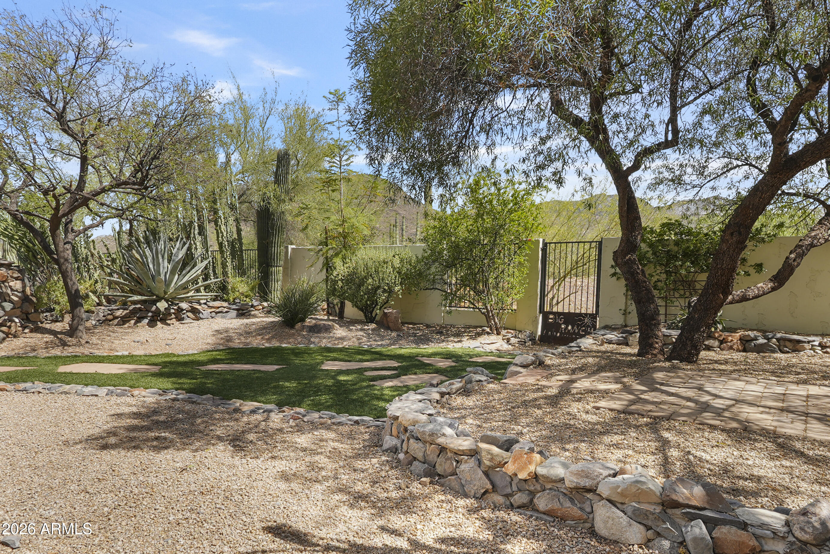 7710 E ARROYO Road