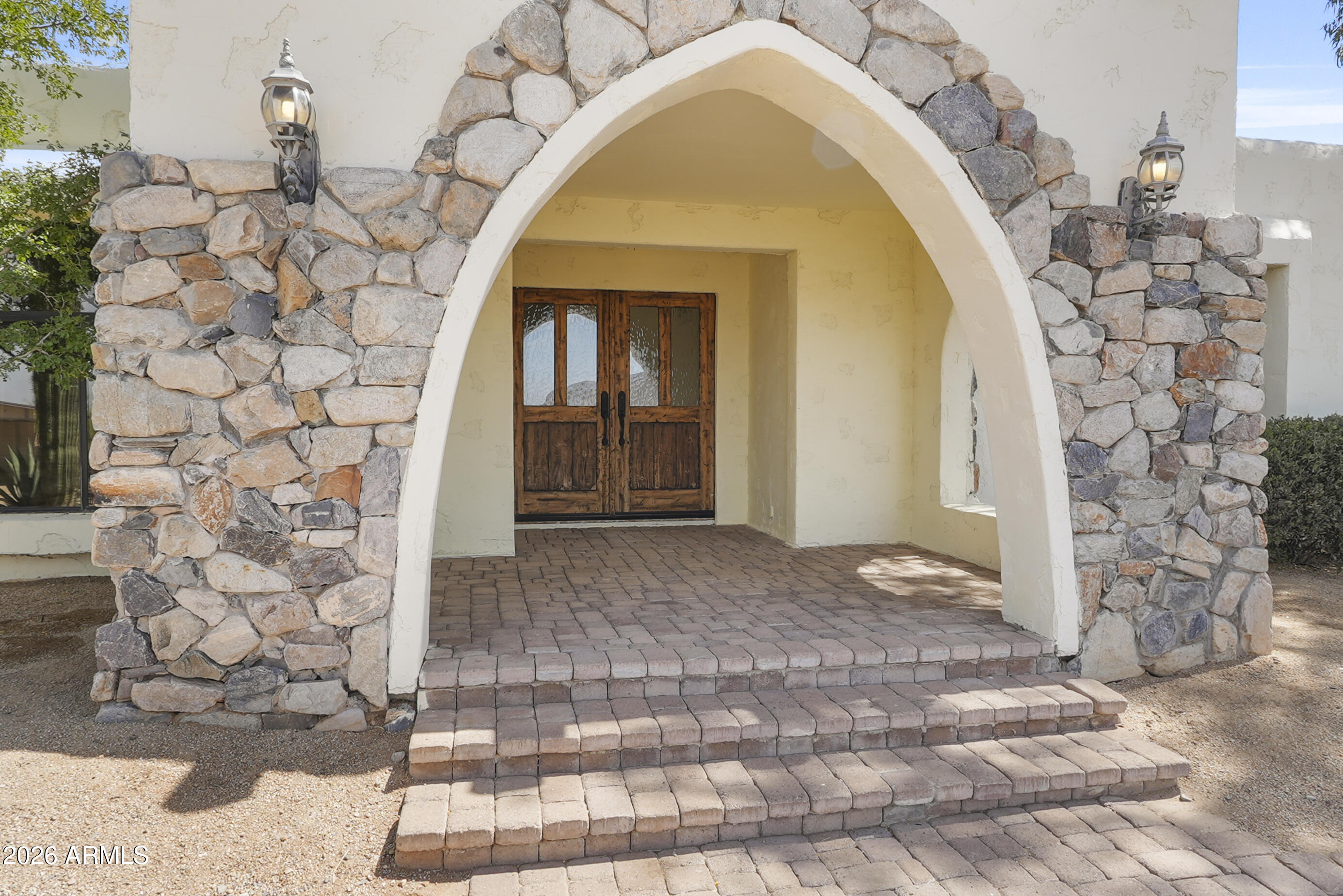 7710 E ARROYO Road