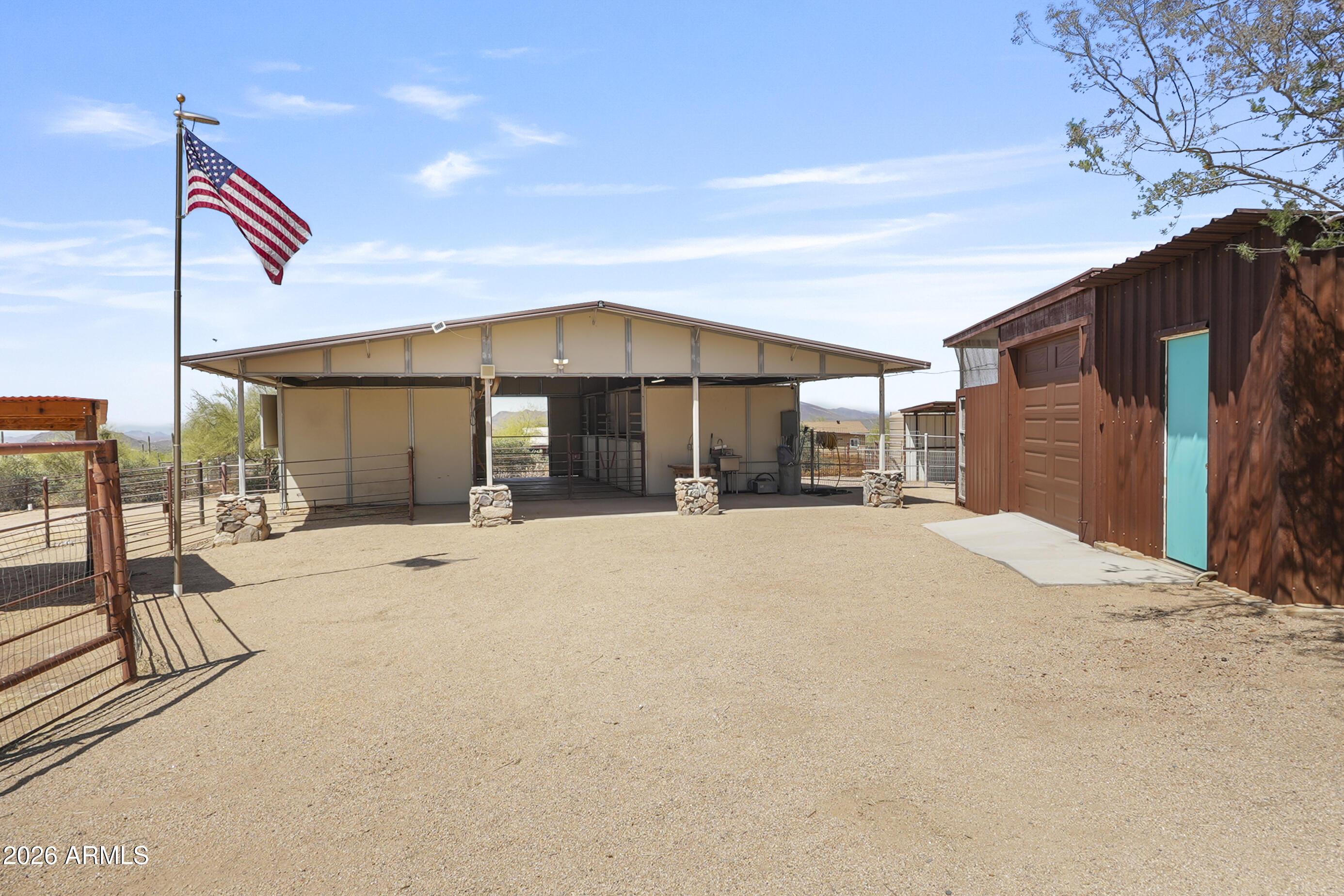 7710 E ARROYO Road