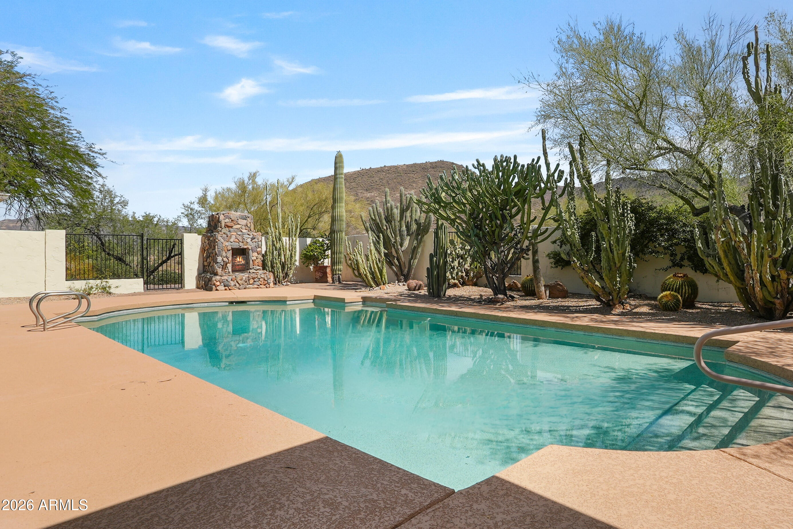 7710 E ARROYO Road