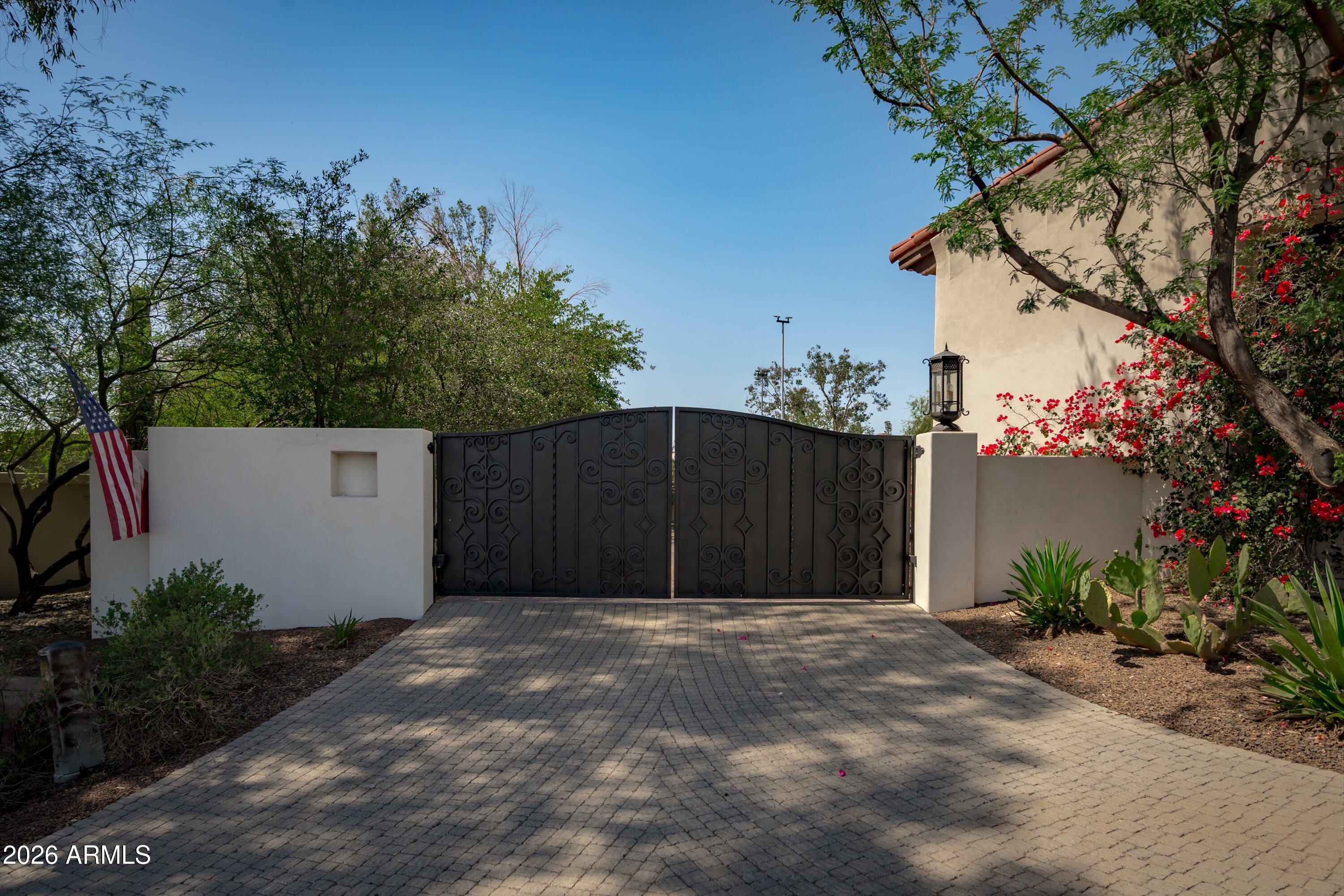 5434 E CAMELHILL Road