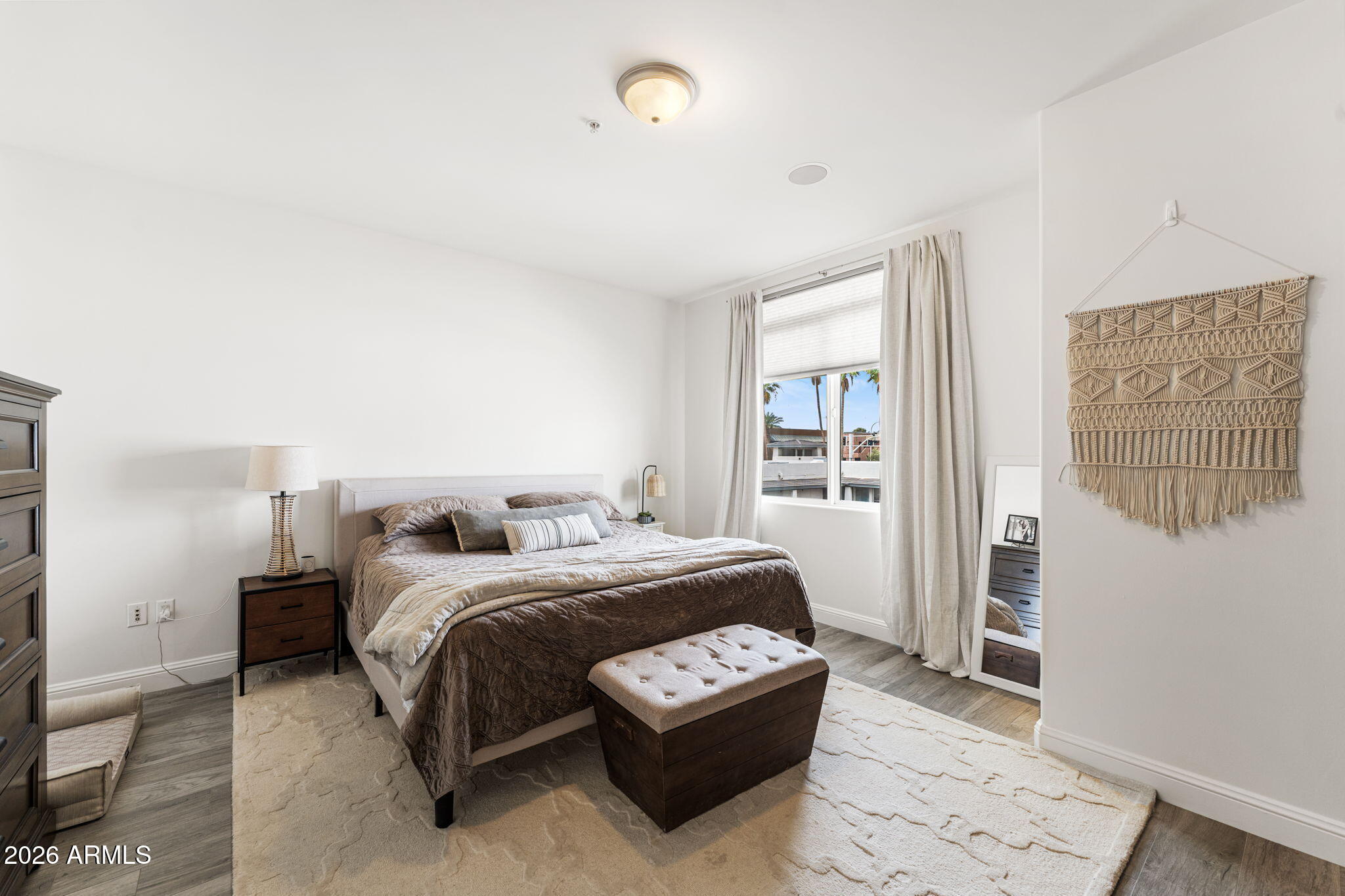 3801 N GOLDWATER Boulevard 204