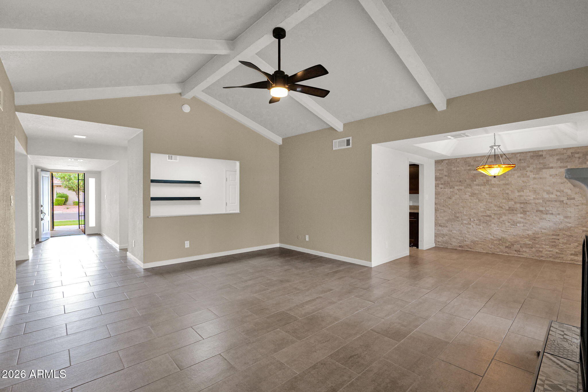 7621 E VISTA Drive