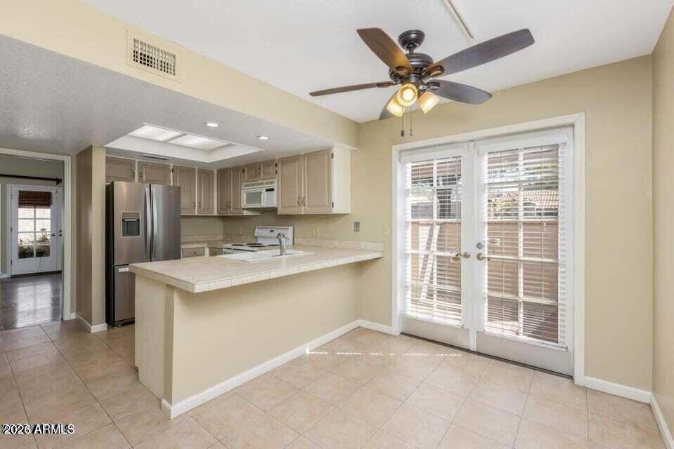 7230 E ARLINGTON Road