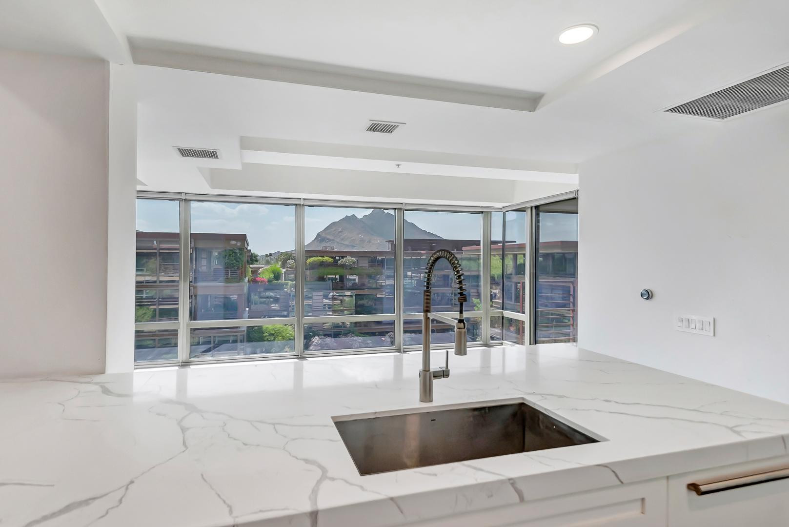 7137 E Rancho Vista Drive Unit 7008