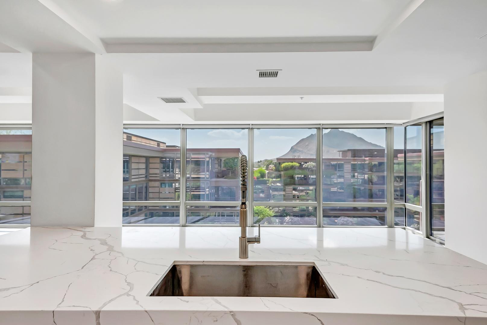 7137 E Rancho Vista Drive Unit 7008