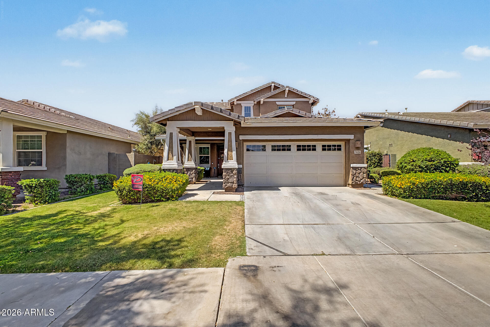 7406 E OLLA Avenue