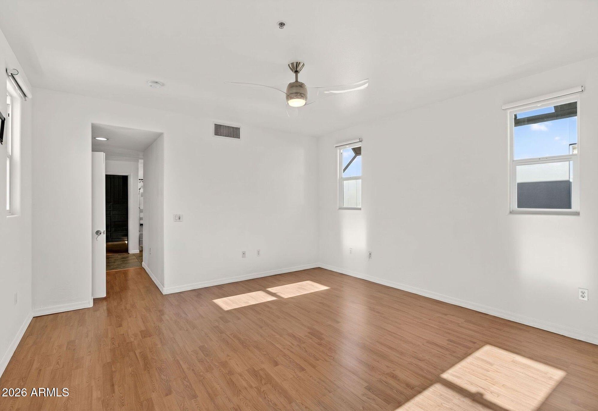 706 E WASHINGTON Street 124