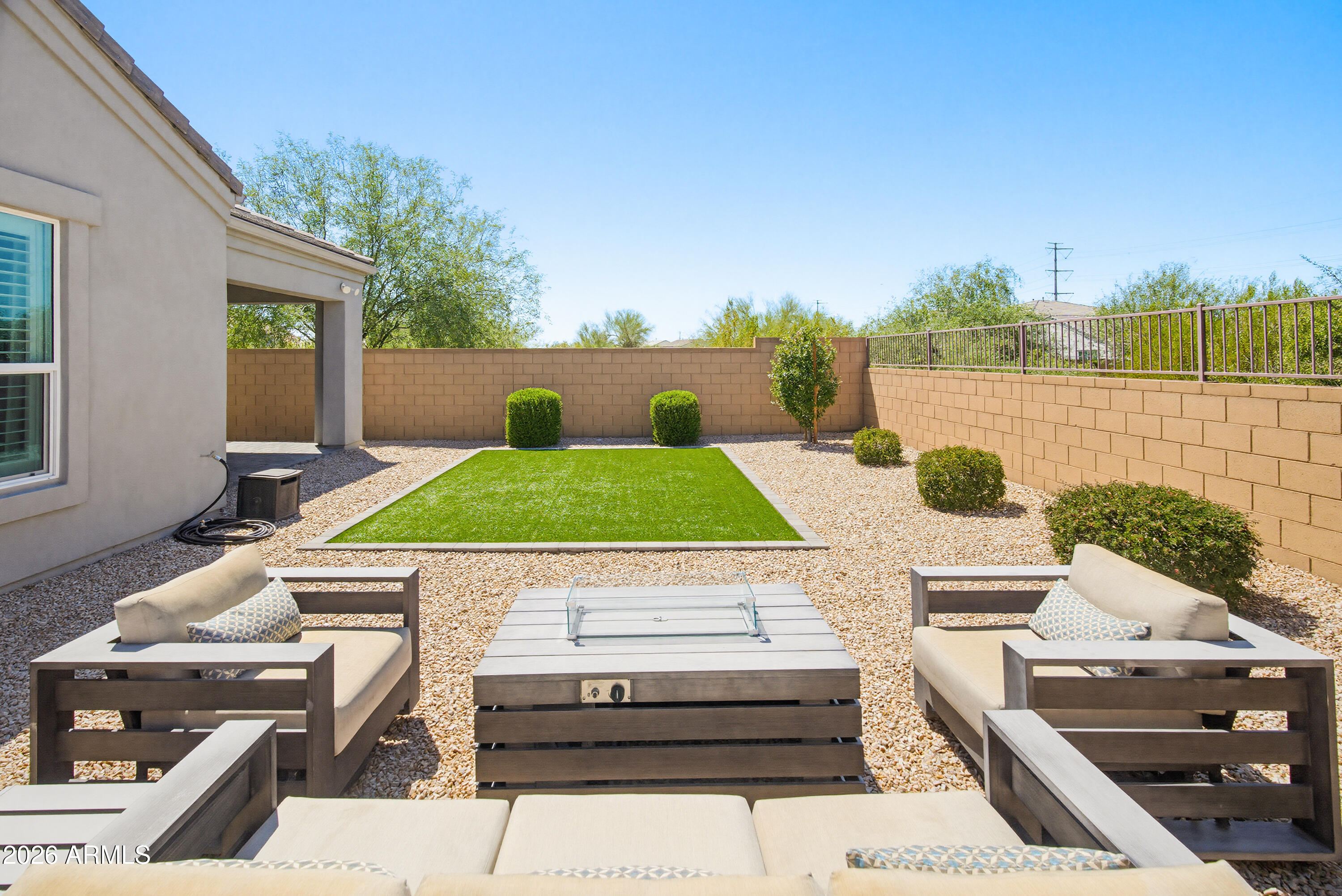 2120 E PARK VIEW Lane
