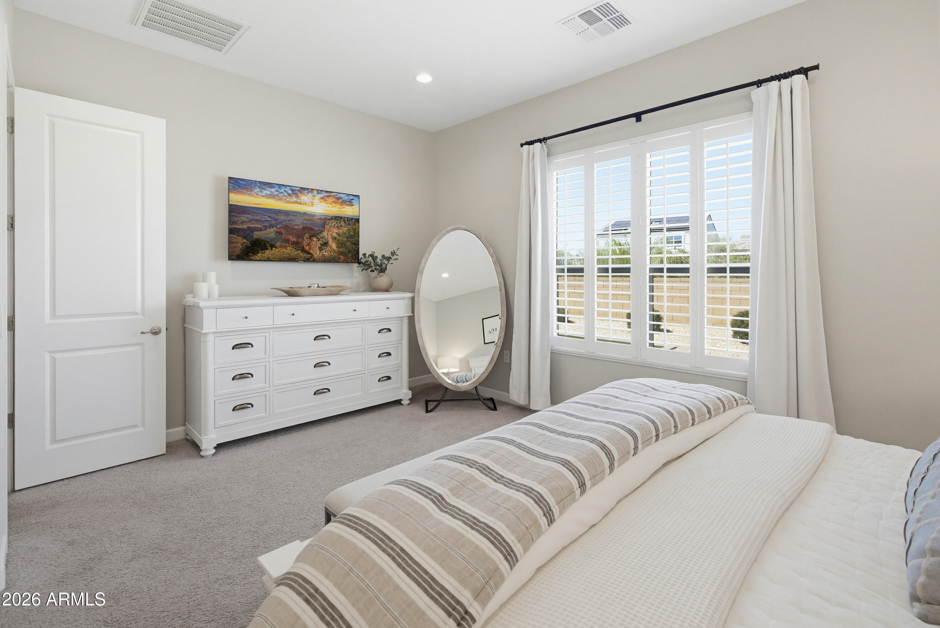 2120 E PARK VIEW Lane