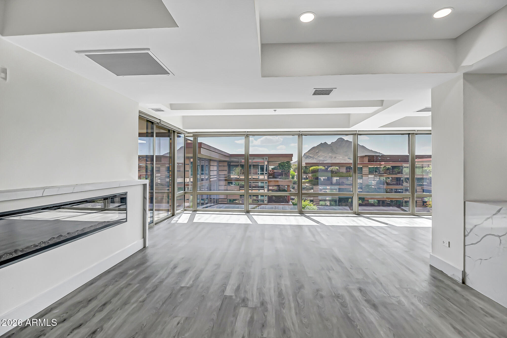 7137 E RANCHO VISTA Drive 7008