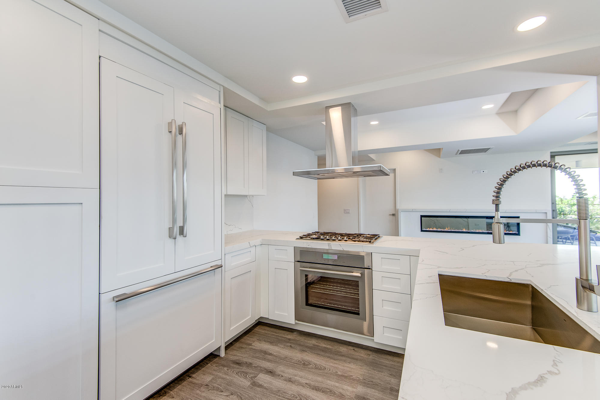 7137 E RANCHO VISTA Drive 7008