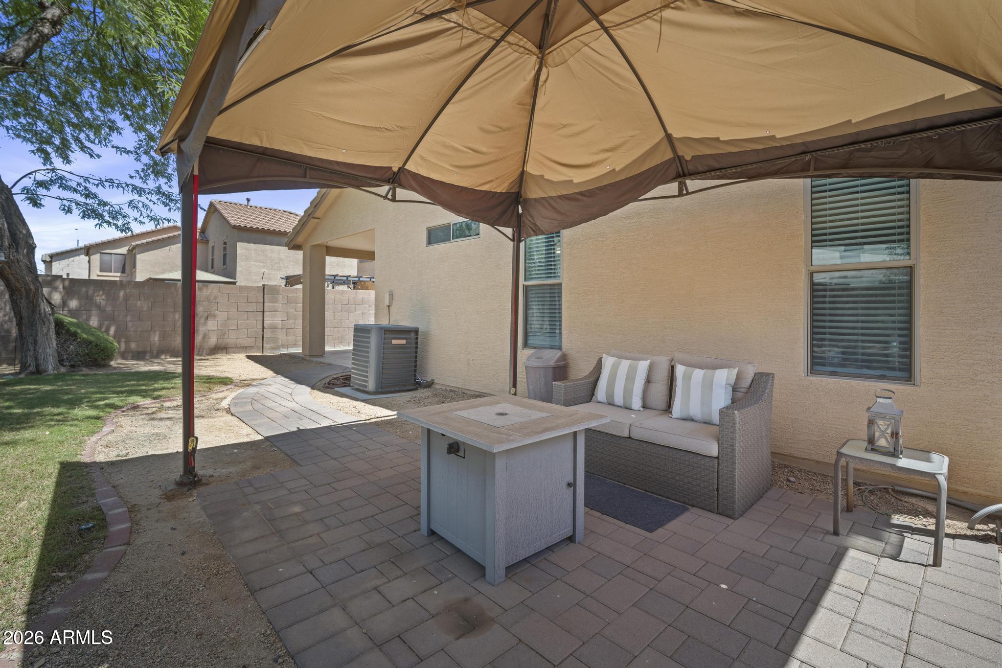 2520 W OBERLIN Way
