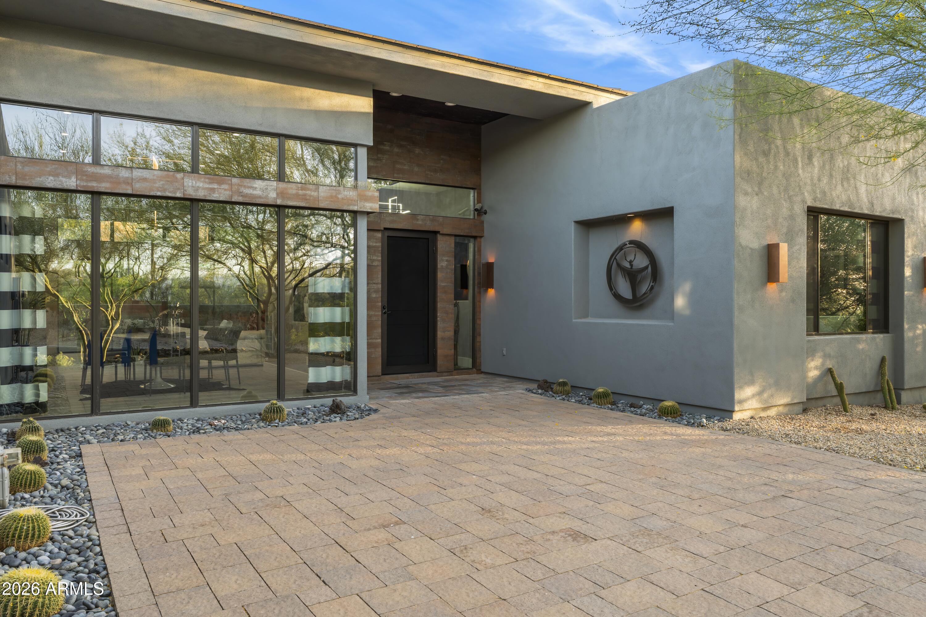 7067 E RIDGEVIEW Lane
