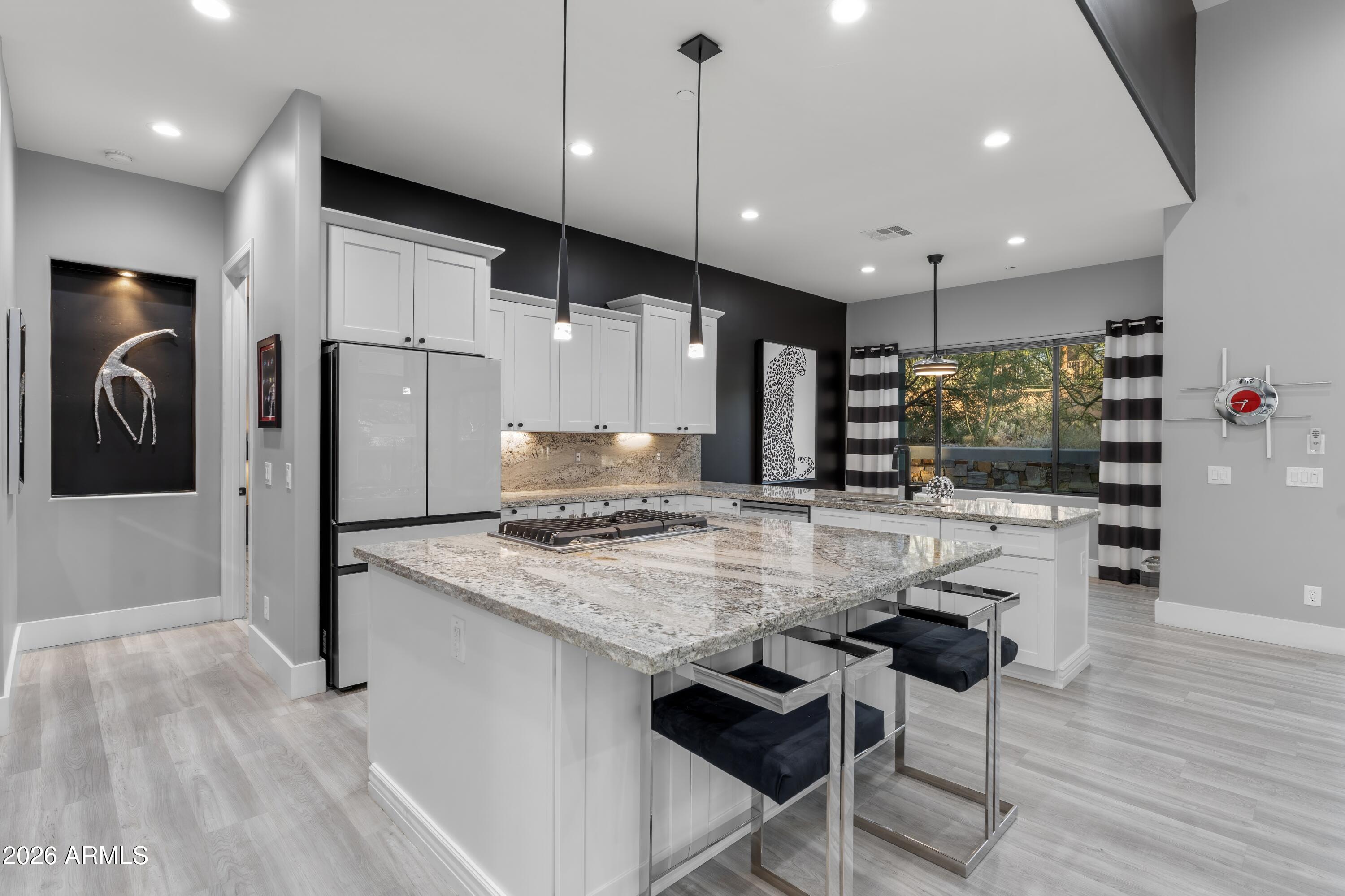 7067 E RIDGEVIEW Lane