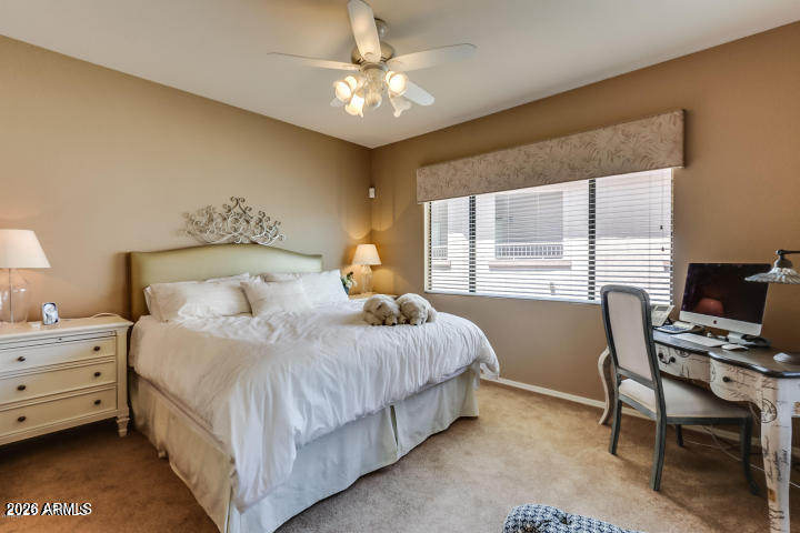 9455 E RAINTREE Drive 2039