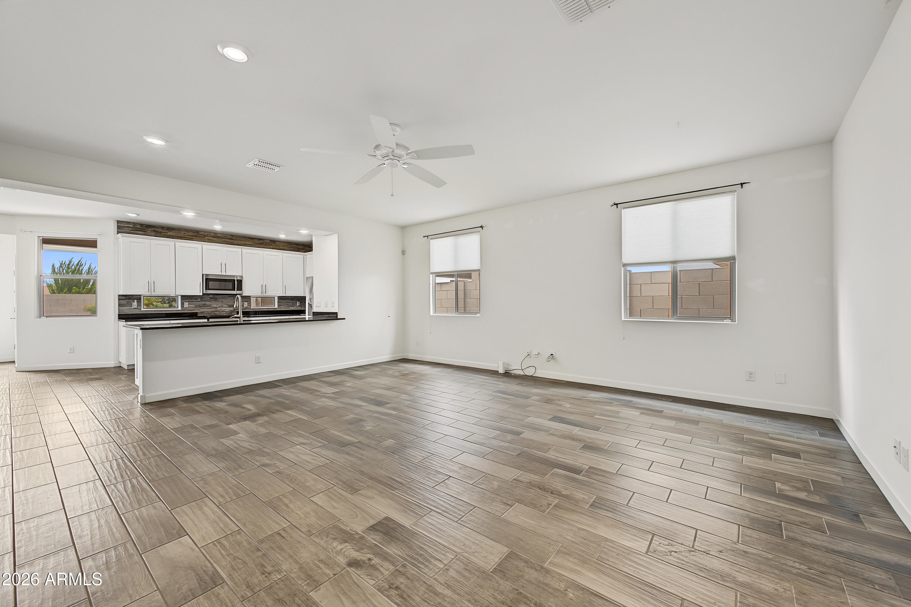 4105 E HOOT OWL Trail