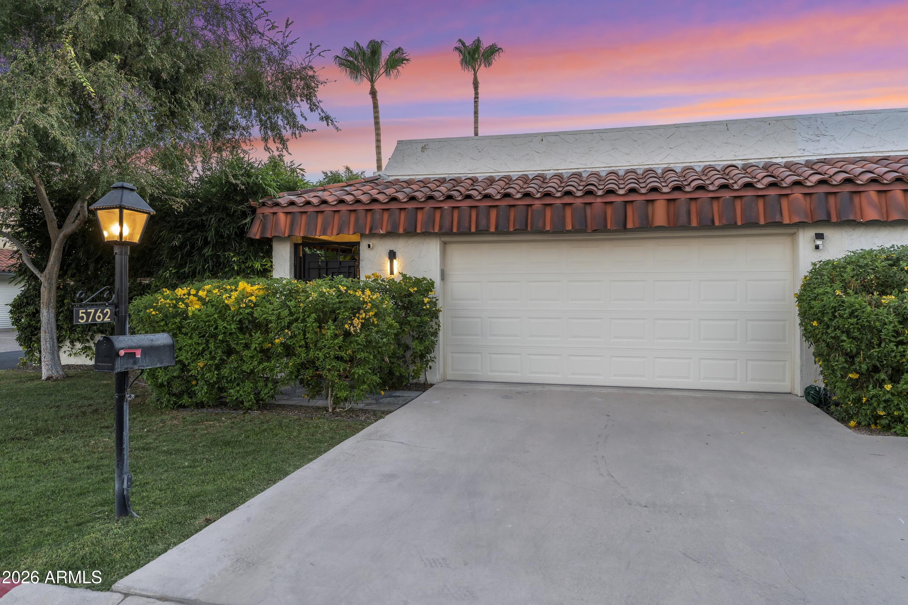 5762 N Scottsdale Road