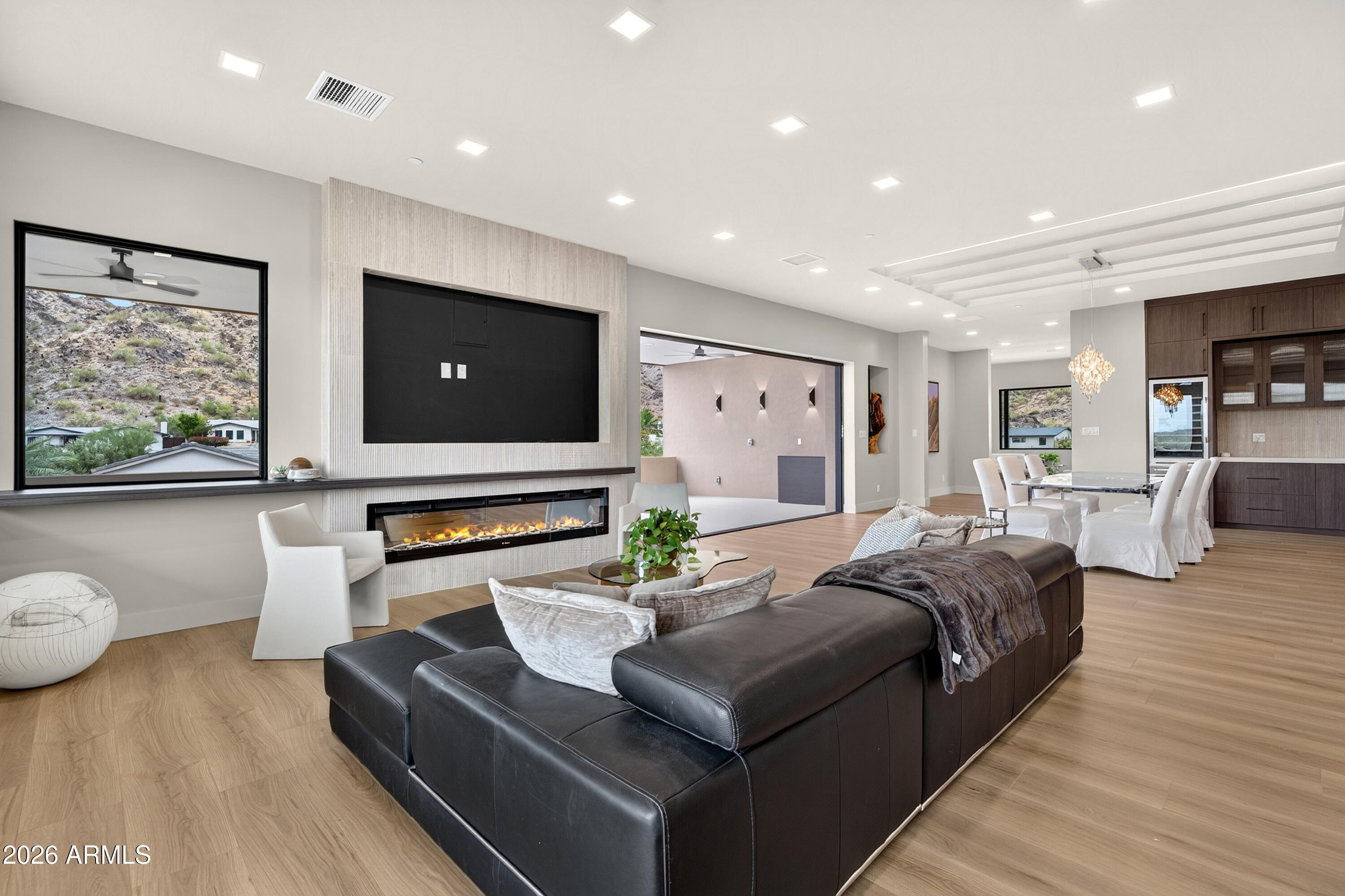 7615 N 22ND Place