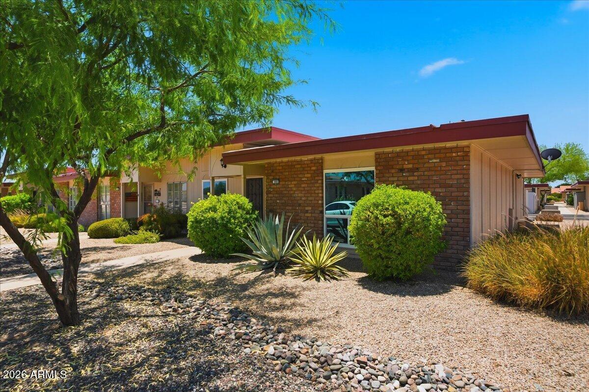 9907 W CEDAR Drive