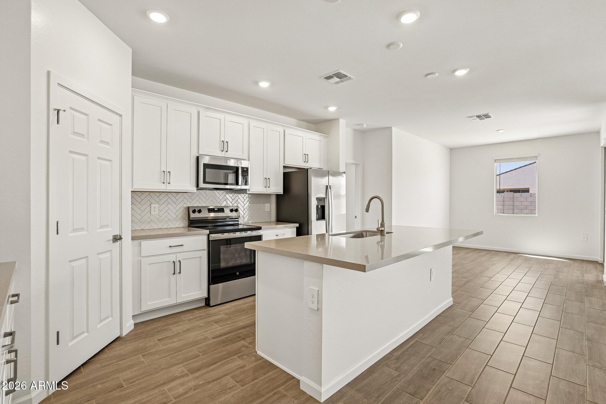 46939 W Dry Gulch Road