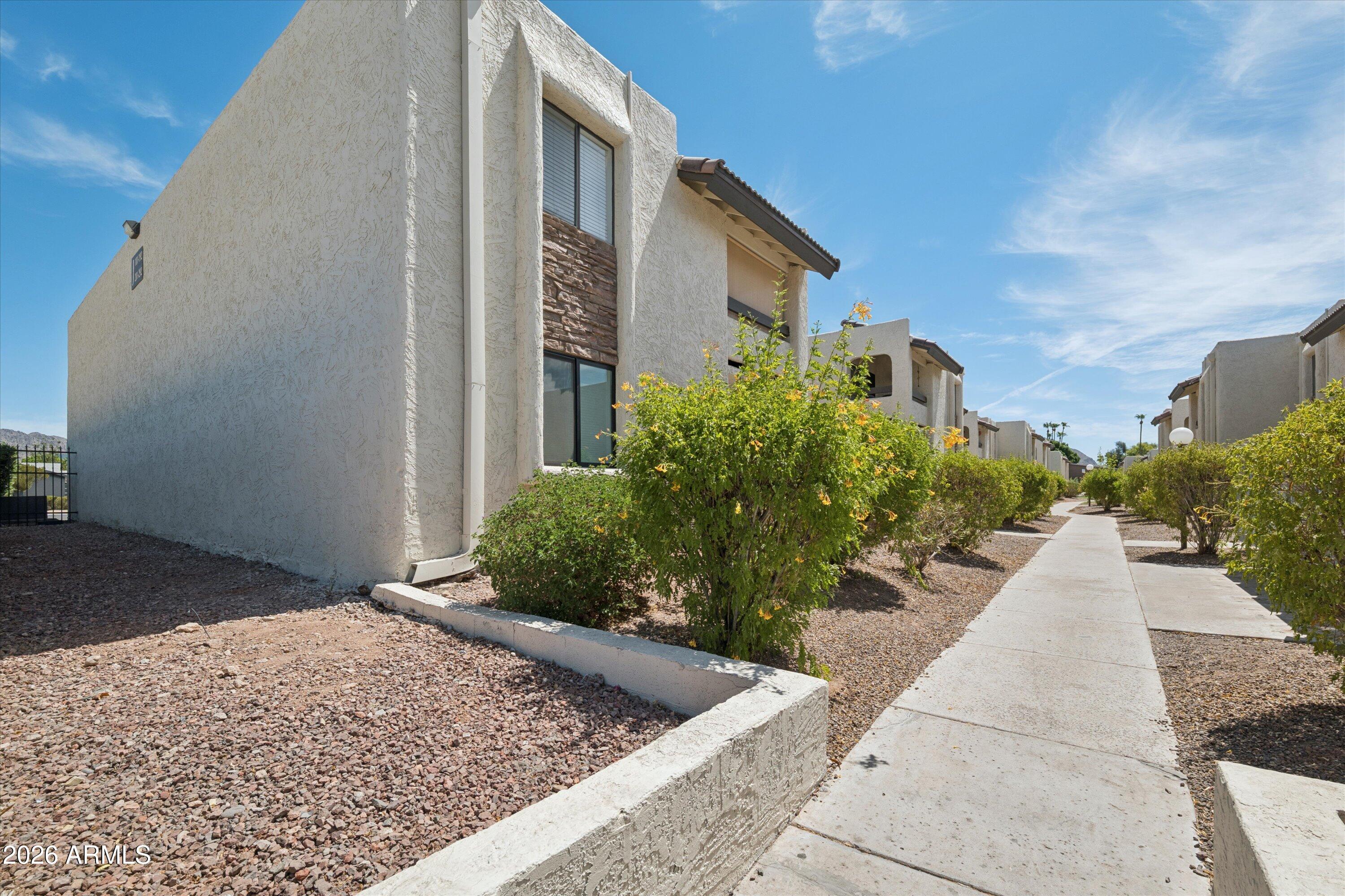 3825 E CAMELBACK Road E 186